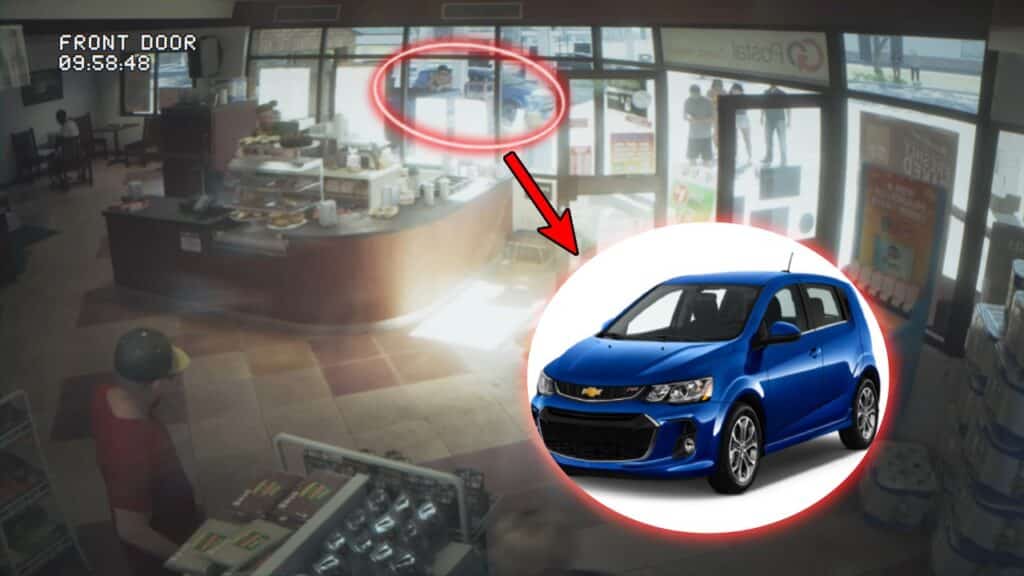 Das Auto in der Szene, in der der Alligator den Laden angreift, sieht aus wie der Chevrolet Sonic