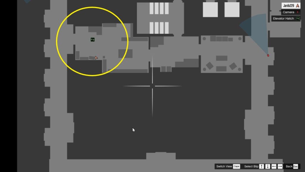 Eine Minikarte in GTA Online, auf der die Aufzugluke durch einen gelben Kreis hervorgehoben ist.