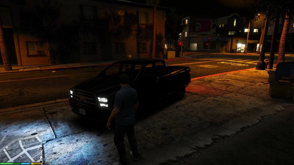 A trick to keep the engine and headlights turning on in GTA 5