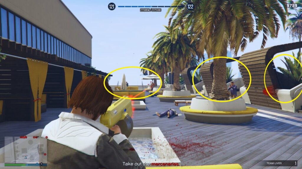 The GTA Online Protagonist eliminating The Professionals in the Diamond Casino & Resort's Terrace.