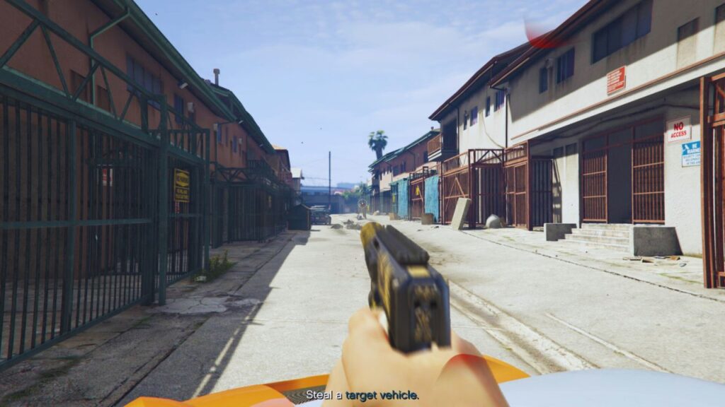 Der GTA Online Protagonist greift feindliche Gangmitglieder in Chamberlain Hills an.