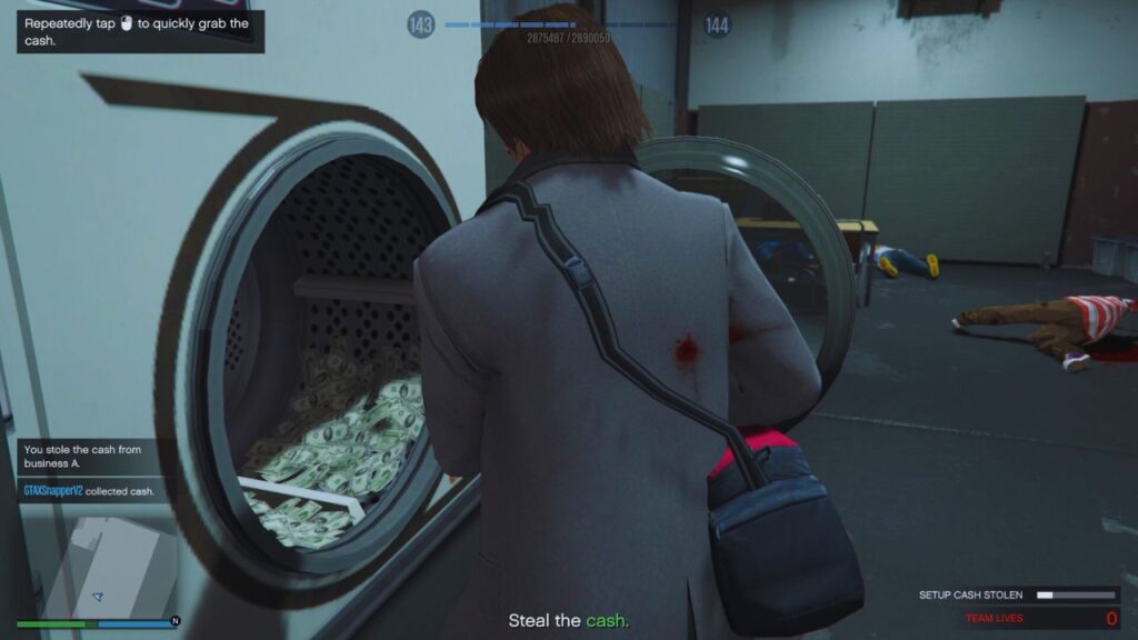 Der GTA Online Protagonist sammelt Bargeld aus dem Wiwang 69 Express Dryer.